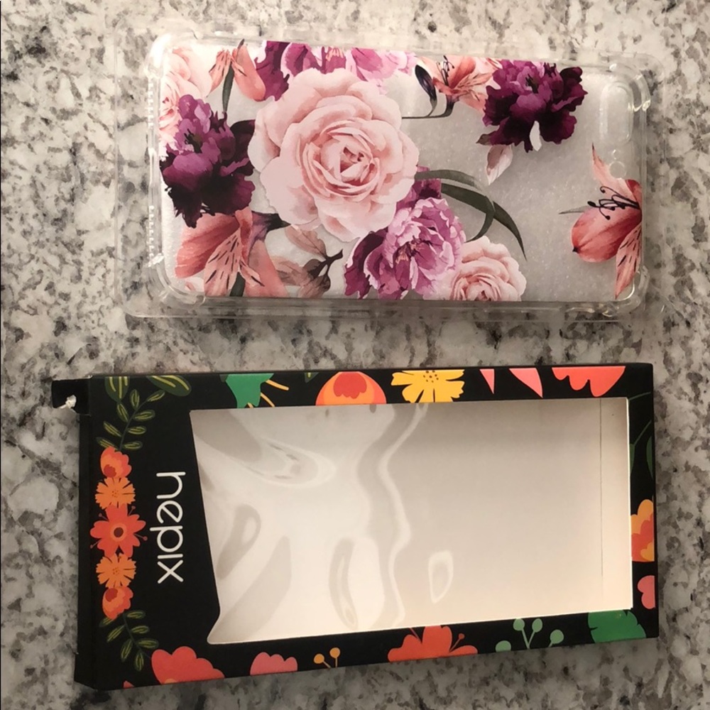 iPhone 8 phone Case Clear with Flowers